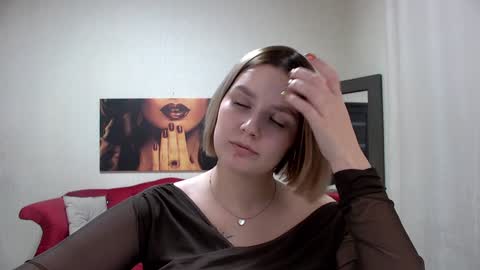 Snapshot of dianemills chatting on 02/08/25, 02:49 Diane Mills online show from 02/08/25, 02:49