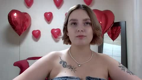 Snapshot of dianemills chatting on 02/11/25, 07:16 Diane Mills online show from 02/11/25, 07:16