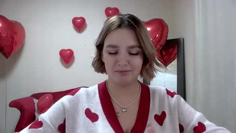 Snapshot of dianemills chatting on 02/12/25, 04:44 Diane Mills online show from 02/12/25, 04:44