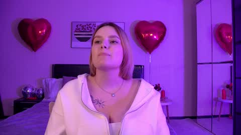 Snapshot of dianemills chatting on 02/27/25, 01:38 Diane Mills online show from 02/27/25, 01:38