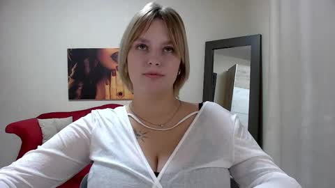 Snapshot of dianemills chatting on 09/30/25, 07:41 Diane Mills online show from 09/30/25, 07:41