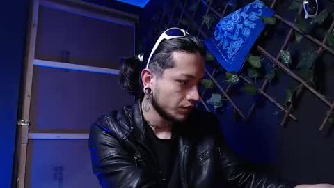 DICAPRIO online show from 12/01/25, 10:15