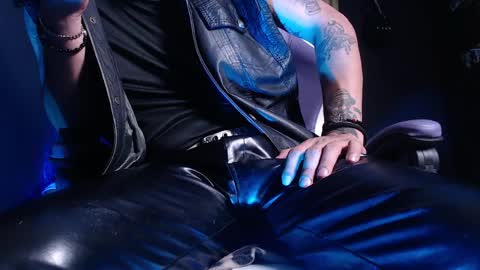 DICAPRIO online show from 04/10/26, 03:01