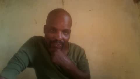 Snapshot of dickdaxxx chatting on 01/21/25, 06:54 dickdaxxx online show from 01/21/25, 06:54