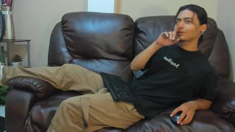 Snapshot of dickie_dicking chatting on 10/01/25, 09:43 dickie_dicking online show from 10/01/25, 09:43