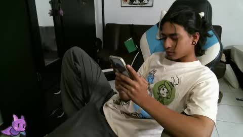 Snapshot of dickie_dicking chatting on 03/19/26, 06:23 dickie_dicking online show from 03/19/26, 06:23