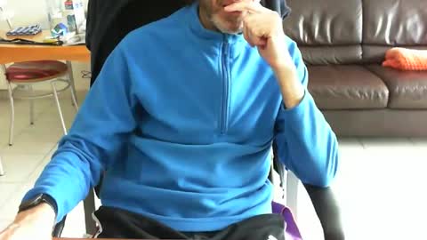 didonc from france..... online show from 03/31/26, 08:15