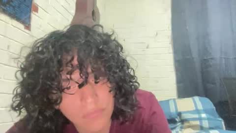 Snapshot of dieciochocentimetross chatting on 05/29/26, 11:25 dieciochocentimetross online show from 05/29/26, 11:25