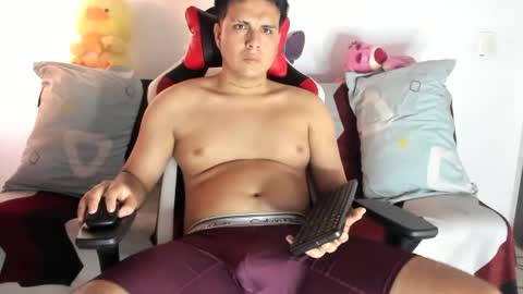 Snapshot of diegodelgado200521 chatting on 06/12/26, 11:20 alexerdiego online show from 06/12/26, 11:20
