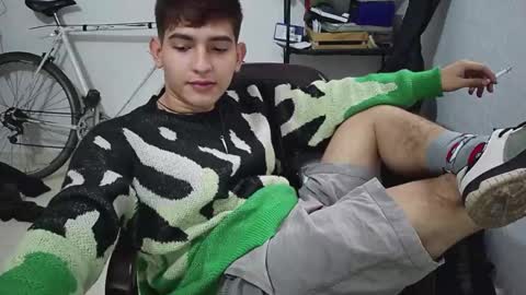 Snapshot of diegorogue_ chatting on 12/28/24, 09:51 Diego rogue online show from 12/28/24, 09:51