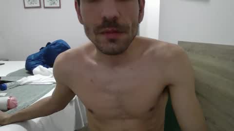 Snapshot of dieguito124 chatting on 01/21/25, 05:05 dieguito124 online show from 01/21/25, 05:05