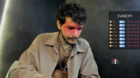 diemond_latinx98 online show from 11/15/25, 10:26