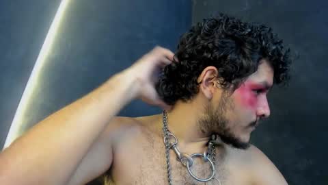 diemond_latinx98 online show from 12/04/25, 05:10