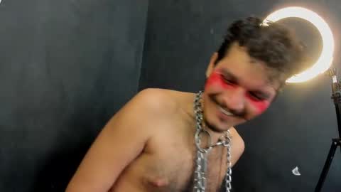 diemond_latinx98 online show from 01/07/26, 06:21