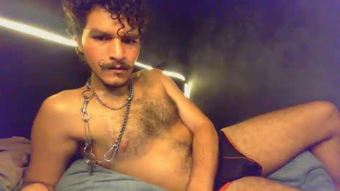 diemond_latinx98 online show from 02/17/26, 11:07