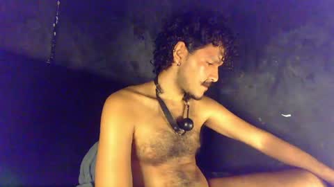 Snapshot of diemond_latinx98 chatting on 05/08/26, 06:19 diemond_latinx98 online show from 05/08/26, 06:19