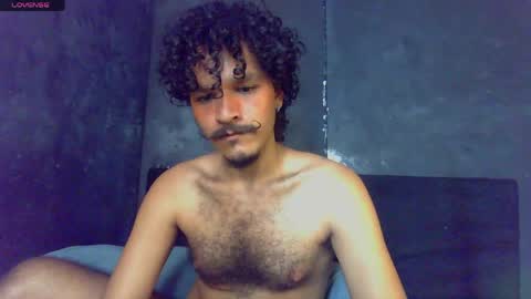 Snapshot of diemond_latinx98 chatting on 06/03/26, 02:33 diemond_latinx98 online show from 06/03/26, 02:33