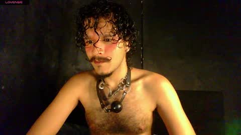 Snapshot of diemond_latinx98 chatting on 06/05/26, 11:05 diemond_latinx98 online show from 06/05/26, 11:05