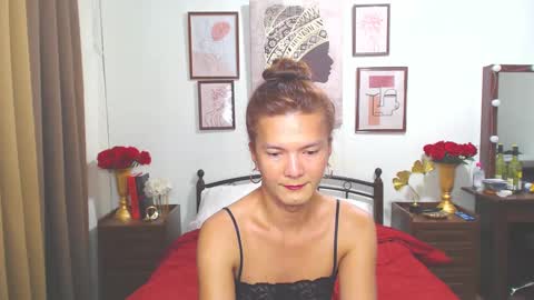 Dennesse online show from 12/12/24, 09:08