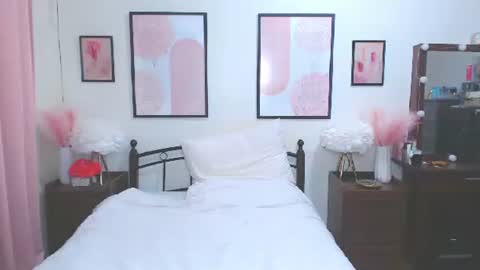 Dennesse online show from 02/24/26, 04:10