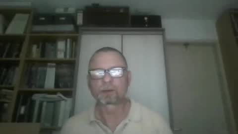 Snapshot of dierenfeld chatting on 04/20/26, 11:28 dierenfeld online show from 04/20/26, 11:28