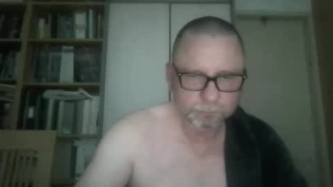 Snapshot of dierenfeld chatting on 04/21/26, 02:51 dierenfeld online show from 04/21/26, 02:51