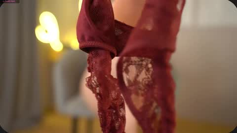 Sophie online show from 02/10/25, 06:45