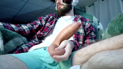 digbicknik online show from 09/17/25, 01:51