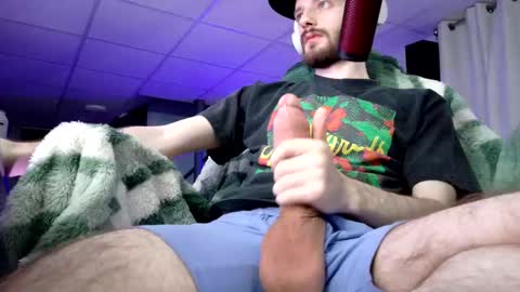 digbicknik online show from 10/18/25, 01:08