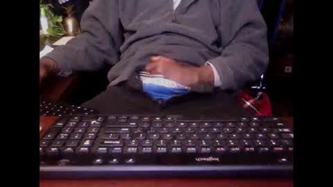 Snapshot of digitalpimpn chatting on 12/17/24, 11:27 The Digital Pimp.... online show from 12/17/24, 11:27