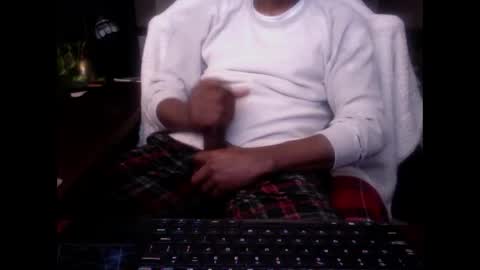 Snapshot of digitalpimpn chatting on 01/28/25, 02:21 The Digital Pimp.... online show from 01/28/25, 02:21