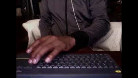 Snapshot of digitalpimpn chatting on 10/24/25, 01:03 The Digital Pimp.... online show from 10/24/25, 01:03