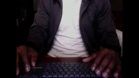 Snapshot of digitalpimpn chatting on 10/26/25, 10:21 The Digital Pimp.... online show from 10/26/25, 10:21