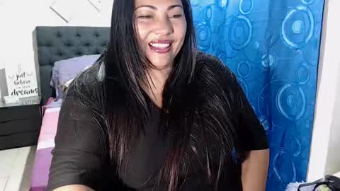 Mariana online show from 01/22/25, 02:04