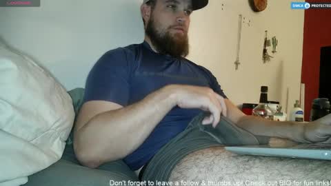 Snapshot of dikdowndaddy chatting on 04/04/26, 09:40 Daddy online show from 04/04/26, 09:40