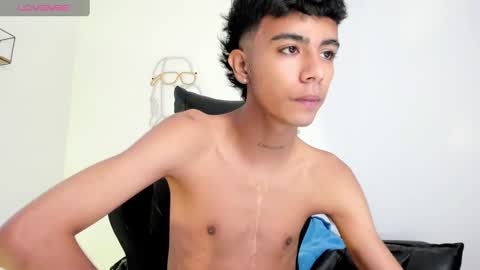 dikey_18 online show from 02/09/25, 11:36