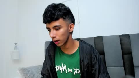 dikey_18 online show from 02/27/25, 03:04