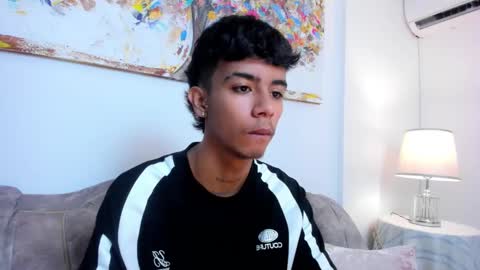 dikey_18 online show from 03/04/25, 08:38