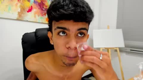 dikey_18 online show from 03/11/25, 11:48