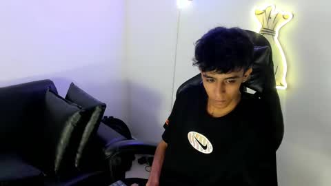 dikey_18 online show from 10/02/25, 11:34