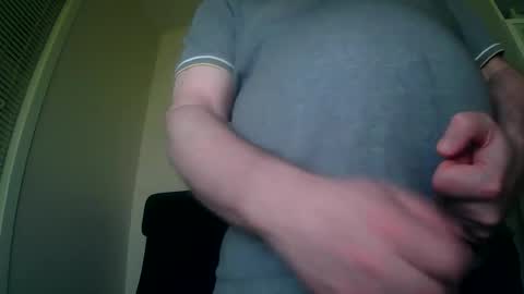 Snapshot of diki3333333333 chatting on 12/04/24, 10:57 Nick online show from 12/04/24, 10:57