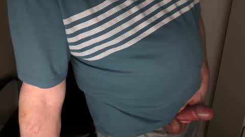 Snapshot of diki3333333333 chatting on 03/05/25, 12:05 Nick online show from 03/05/25, 12:05