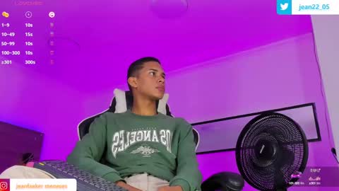 Snapshot of dilam_alfonzo chatting on 01/28/25, 07:53 Dilan online show from 01/28/25, 07:53