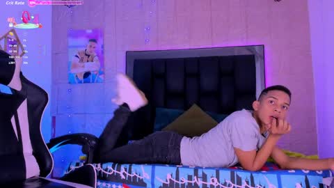 Snapshot of dilam_alfonzo chatting on 09/08/25, 02:16 Dilan online show from 09/08/25, 02:16