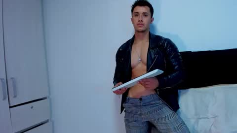 Dilan Coy online show from 01/17/25, 05:30