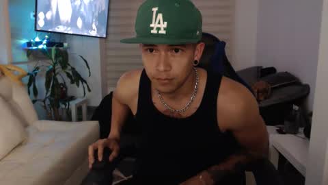 dilanxxx8888 online show from 02/19/26, 03:02