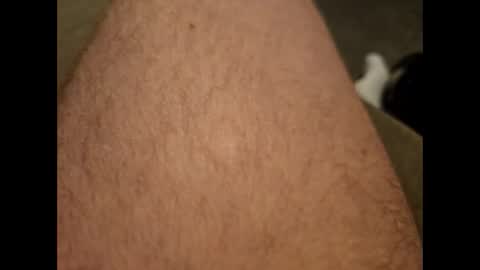 Snapshot of dilf232323 chatting on 10/24/25, 07:27 Dilf online show from 10/24/25, 07:27