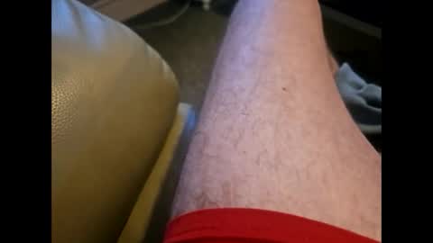 Snapshot of dilf232323 chatting on 10/25/25, 07:27 Dilf online show from 10/25/25, 07:27