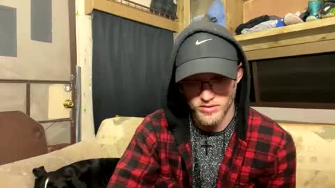 Snapshot of dilf_96 chatting on 05/13/26, 04:32 Daddy online show from 05/13/26, 04:32
