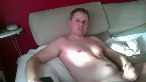 dili999 online show from 09/22/25, 05:37